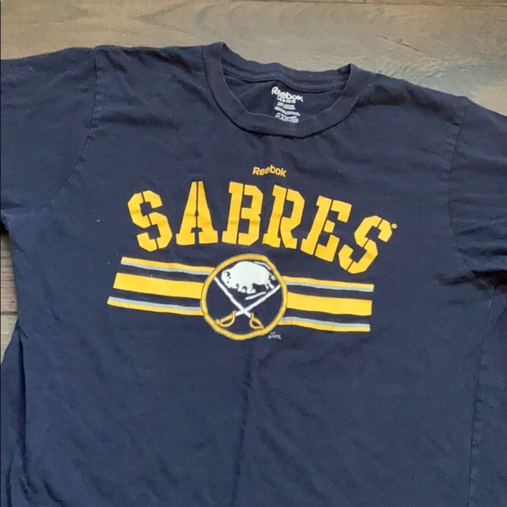 Sabres tee